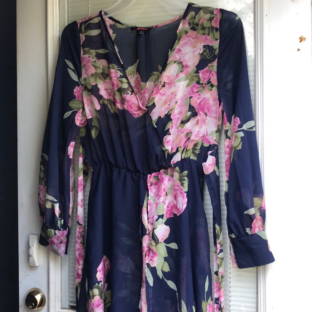 Dress - Picture 2 of 3